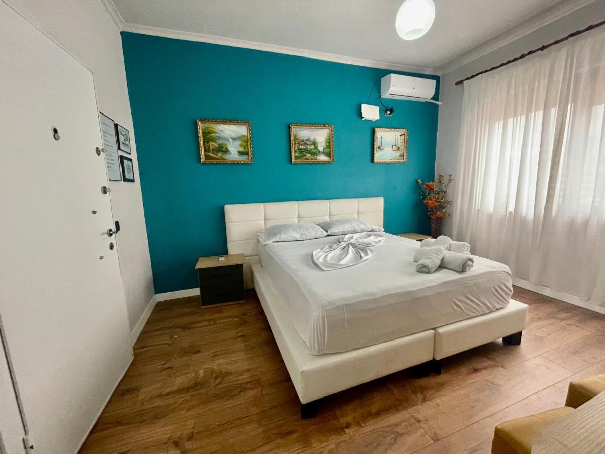 Central Room Private Entry And Bathroom Тирана Экстерьер фото